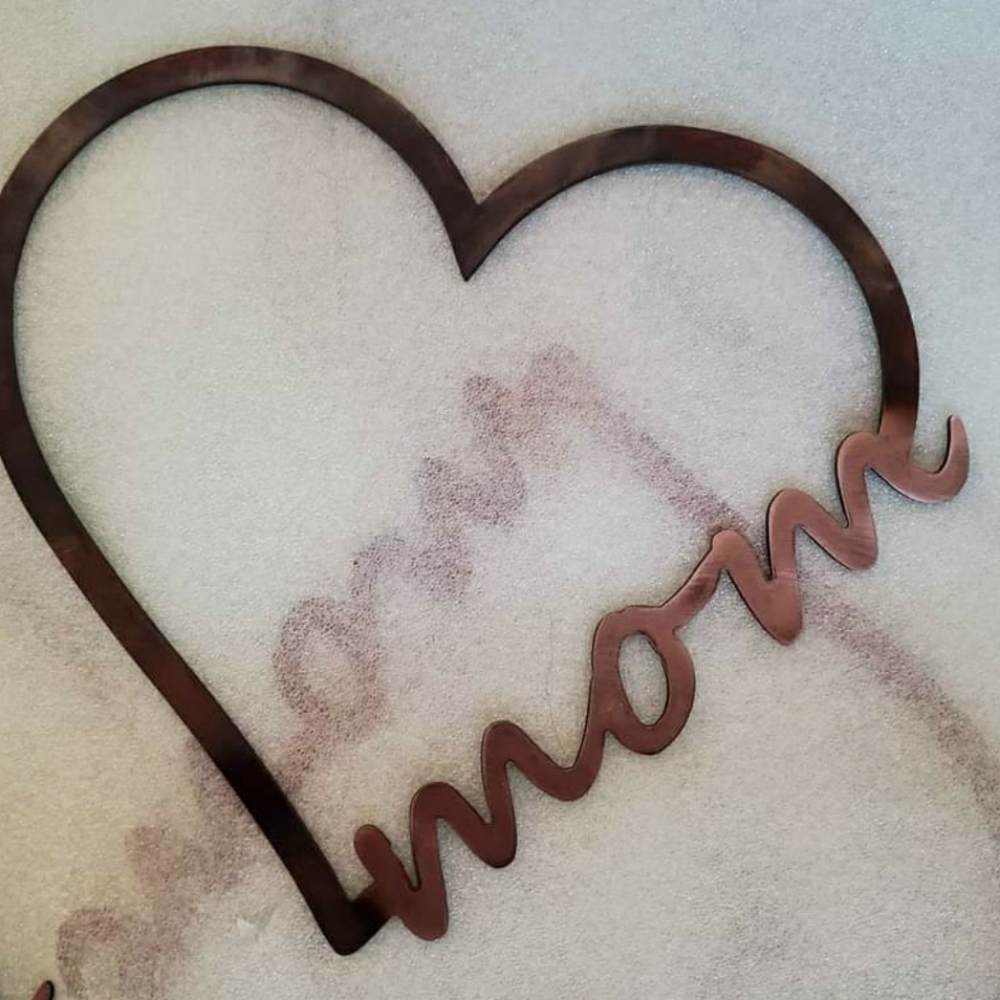Mom heart metal sign